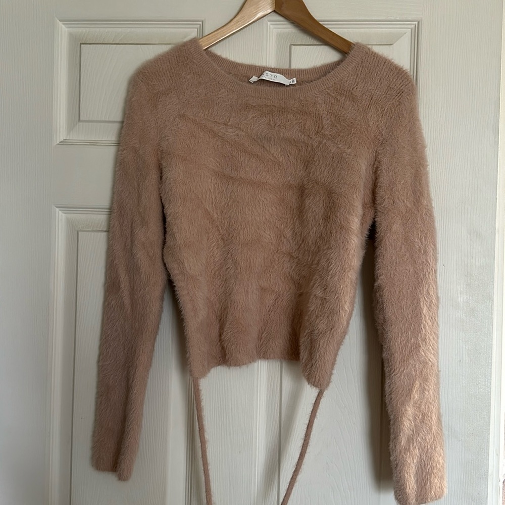 Fuzzy, soft pink cropped back top with tie
